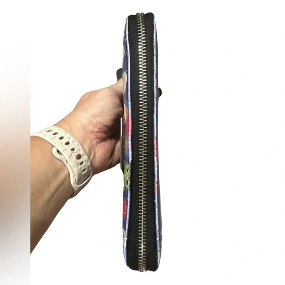 Loungefly Marvel Avengers Infinity War Chibi Print Zip-Around Wallet - Picture 5 of 10